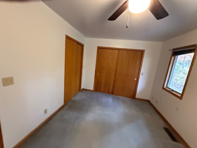 Foto del edificio - 709 Manor Dr