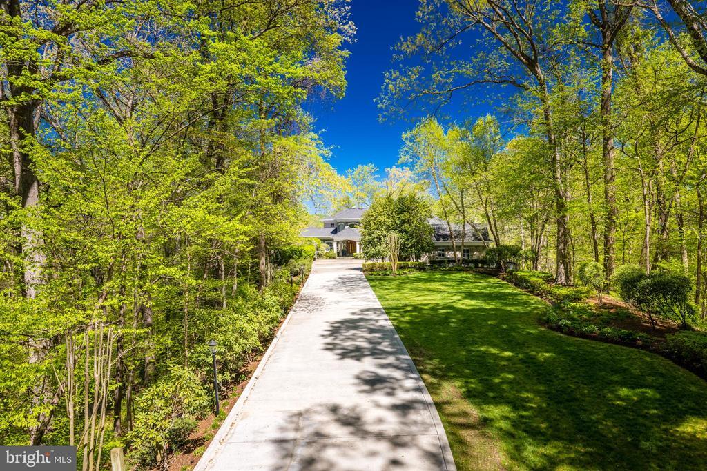 Foto principal - 658 Live Oak Dr