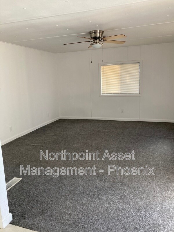 Foto del edificio - 16005 N 32nd St