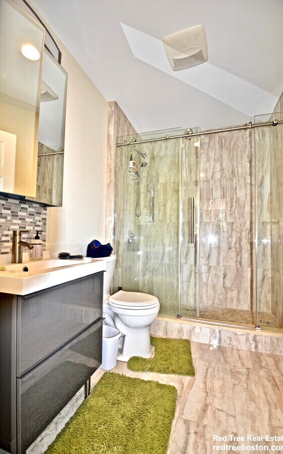 Foto del edificio - 1616 Beacon St