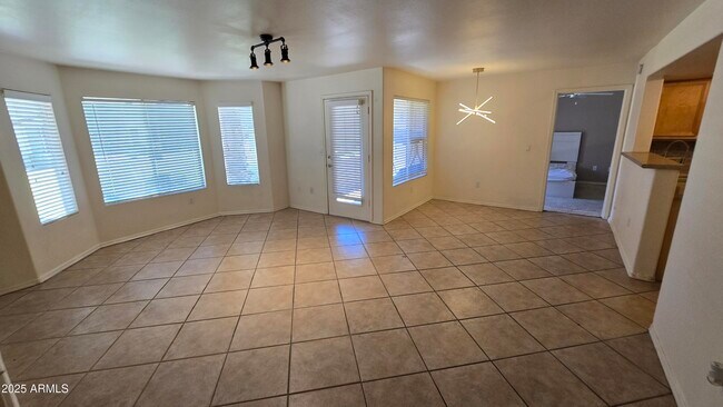 Foto del edificio - 17017 N 12th St