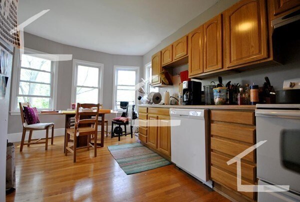 Primary Photo - 39 Addington Rd