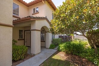 Building Photo - 10876 Ivy Hill Dr