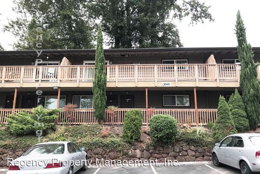 Primary Photo - 2 br, 1 bath House - 1045 SW Bertha Blvd, #3