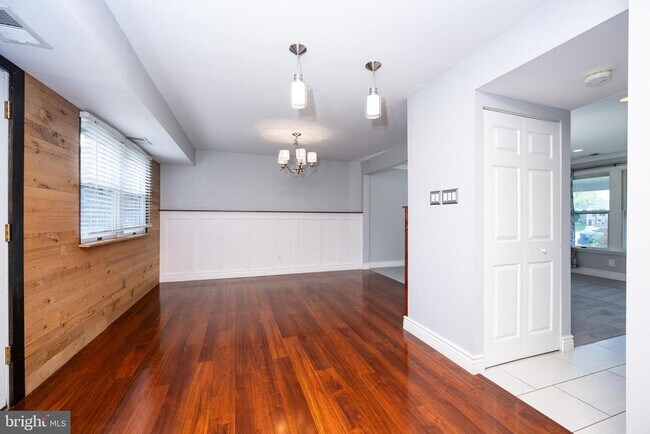 Building Photo - 6517 Jefferson Ct