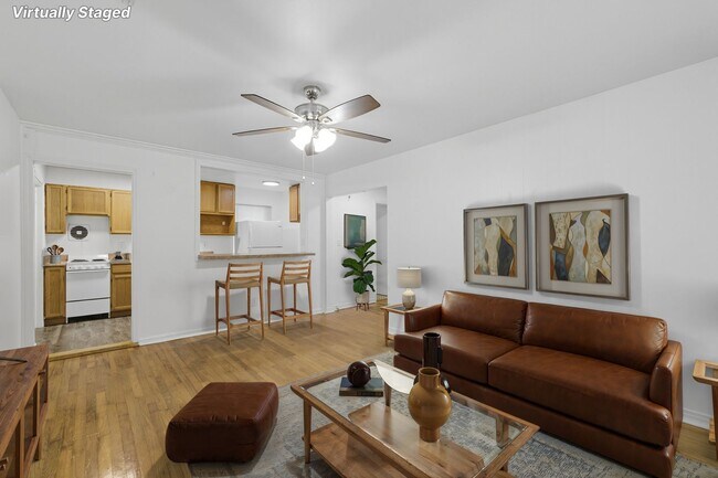 Foto del edificio - 243 Dalton Ct