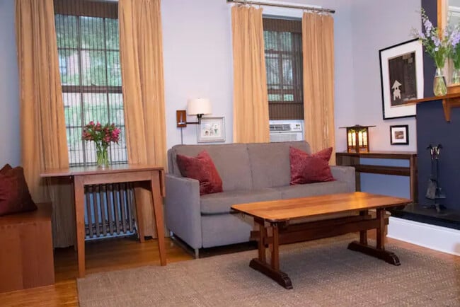 sofabed - 18 Schermerhorn St