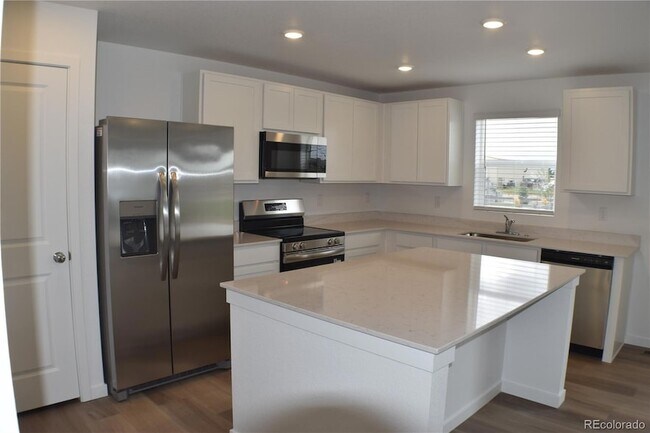 Building Photo - 7864 Desert Wrangler Dr