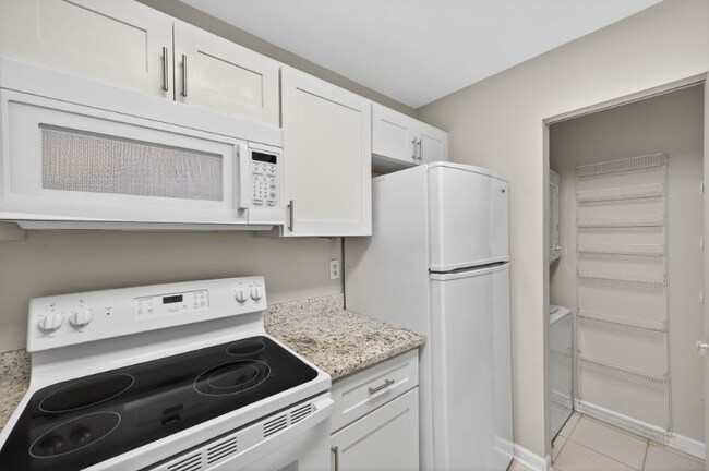 Foto del edificio - 607 S Westland Ave