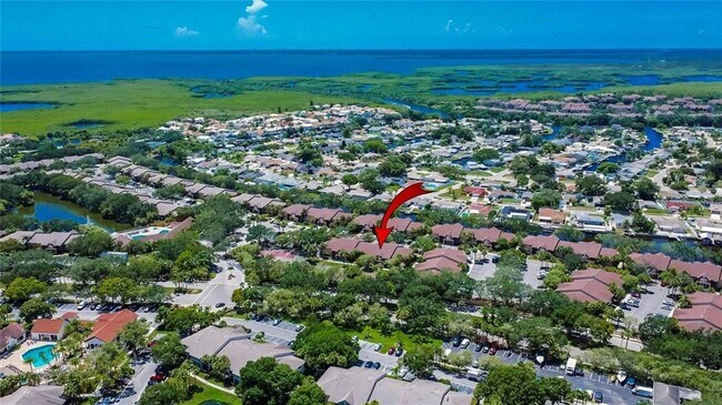 Foto del edificio - 5573 Baywater Dr