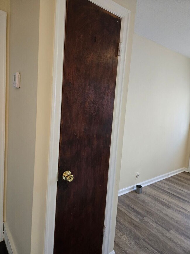 Building Photo - Duplex in the Deep Springs Subdivision  25...