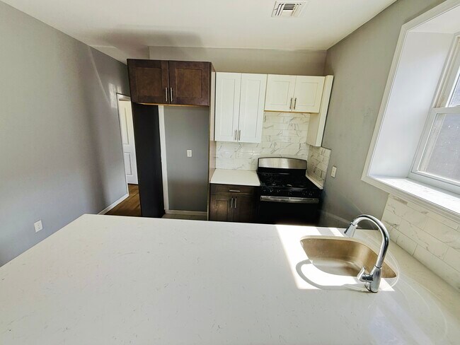 Foto del edificio - 724 S 18th St