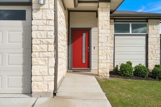 Building Photo - 7410 Sagira Path