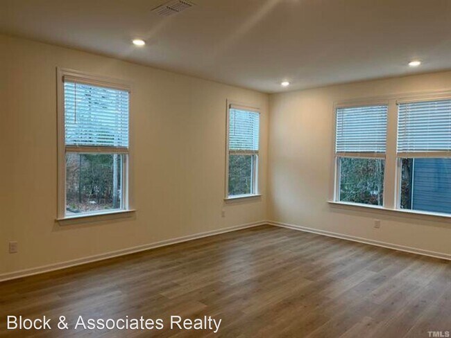 Building Photo - 4 br, 3.5 bath House - 7003 Gentle Pine Drive