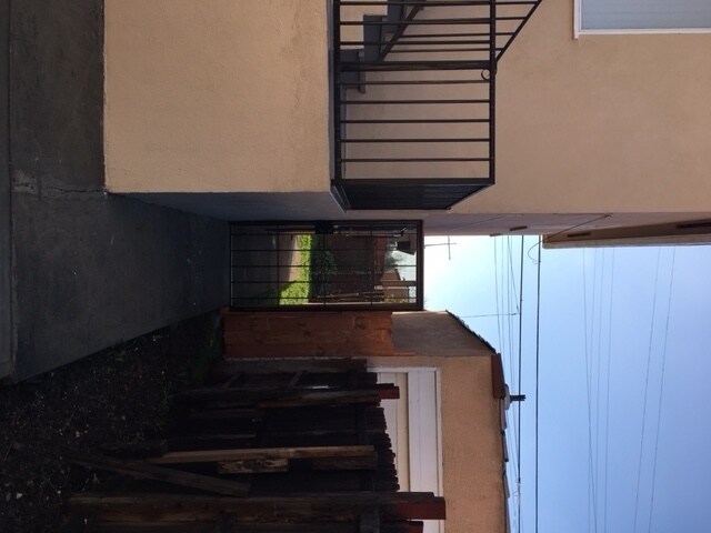 Foto del edificio - 1730 W 81st St