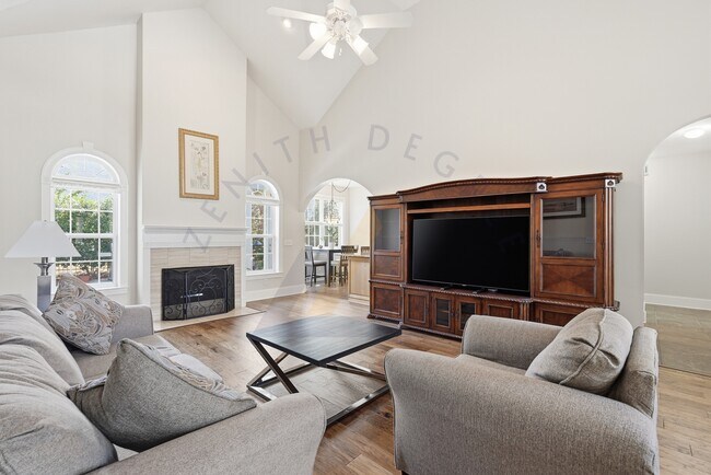 Foto del edificio - 245 Club Gate