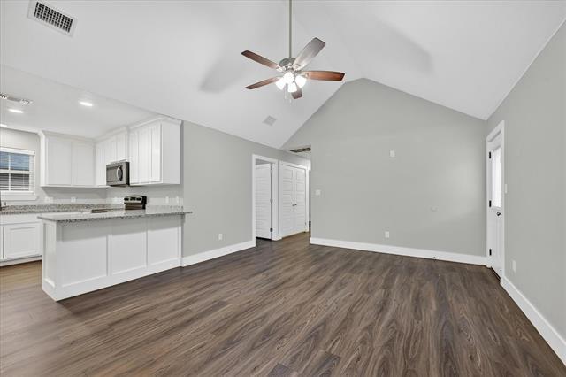Building Photo - 1032 Ray Dr