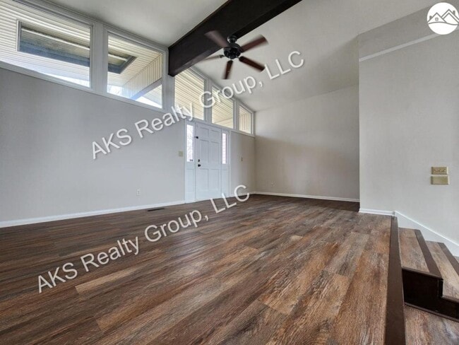 Foto del edificio - 1613 Stonewall Dr