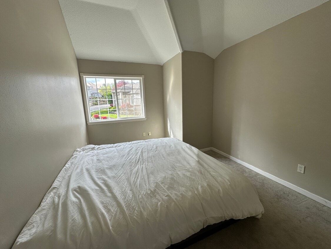 Photo - 13698 SW Hillshire Dr (Tigard, OR)