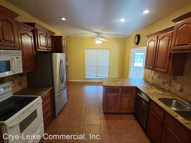 Foto del edificio - 3 br, 2 bath House - 2862 Marion Anderson Rd.