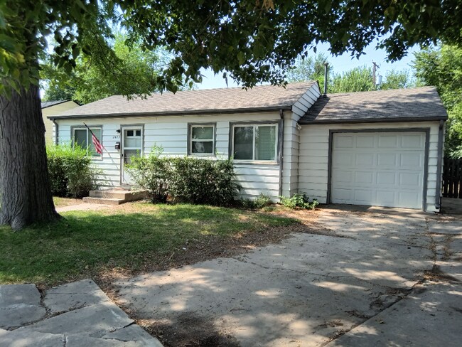 Foto del edificio - 2417 12th Ave Ct