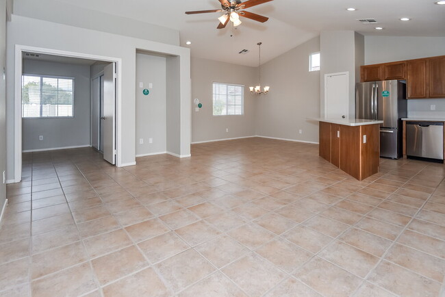 Foto del edificio - 2407 Tropical Sands Ave