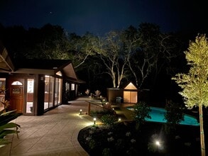 Building Photo - 121 Degas Rd