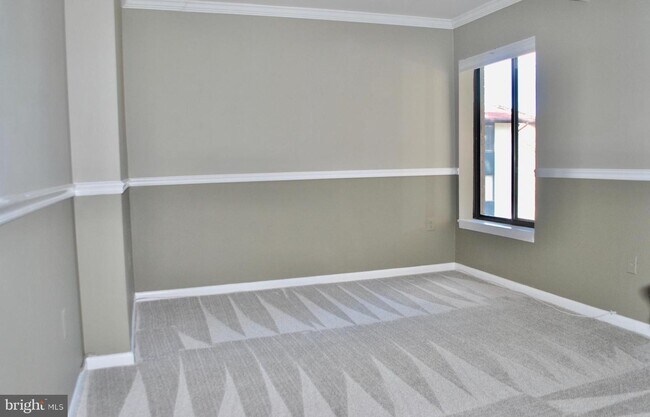 Foto del edificio - 2850 Dover Ln