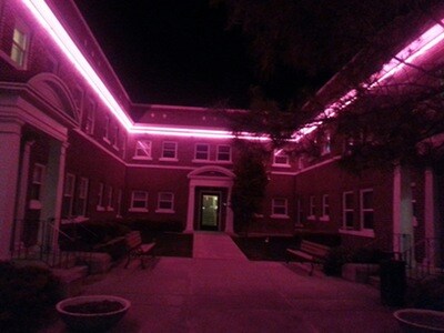 Foto del edificio - Courtyard Apartments