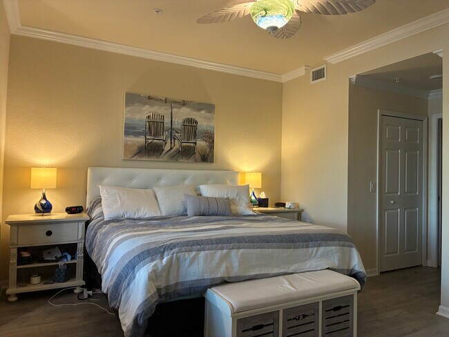 Foto del edificio - 9532 Avellino Way