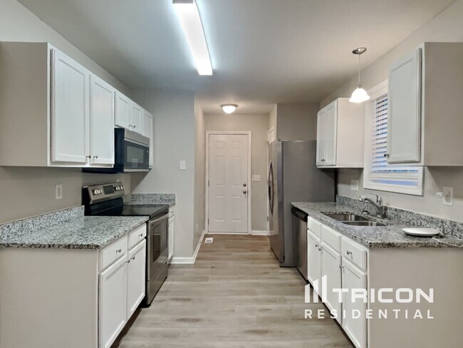 Foto del edificio - 1204 Poplar Ridge Rd