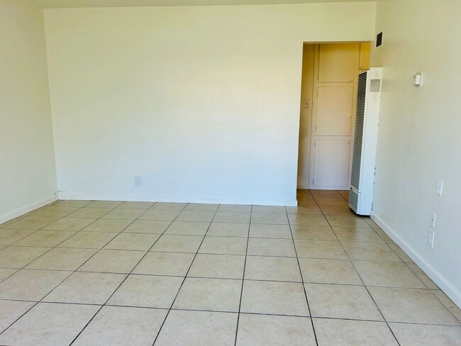 Photo - 7912Star Apartment