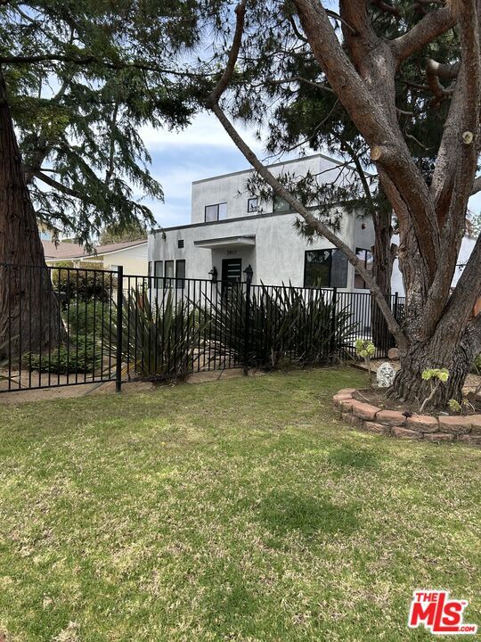 Foto del edificio - 2917 Urban Ave