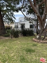 Building Photo - 2917 Urban Ave