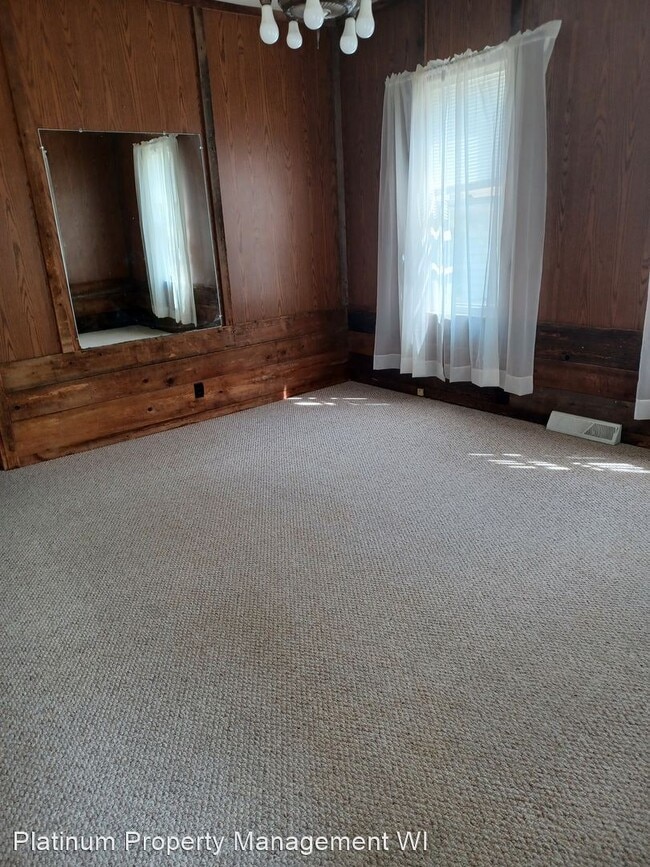 Foto del edificio - 3 br, 1 bath House - 211 East St