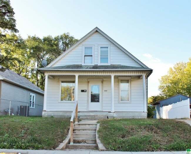 Building Photo - 2908 Jay Ave