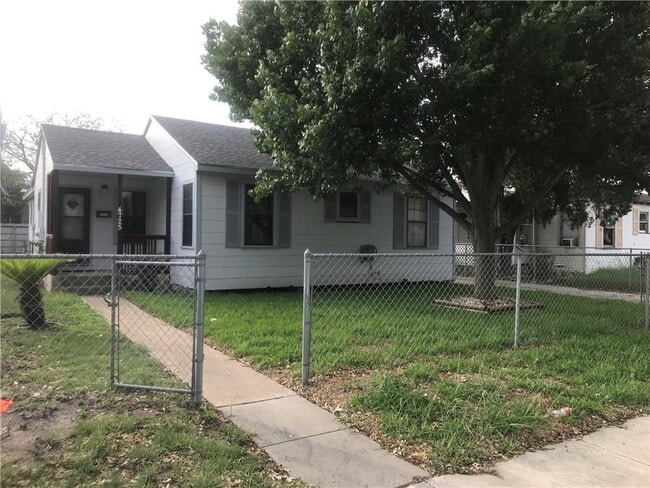Building Photo - 4725 Blundell Dr
