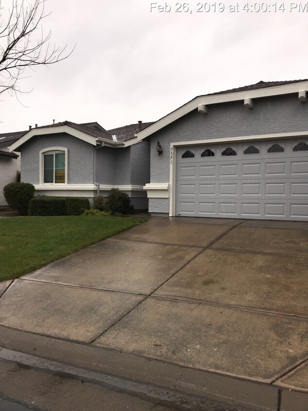 Primary Photo - 55+ Condo in a Gated Community