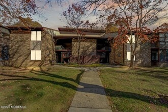 Building Photo - 178 Amberly Dr