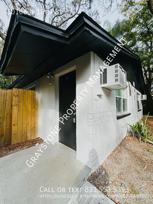 Foto principal - Budget friendly 1-Bedroom Duplex in Tampa–...