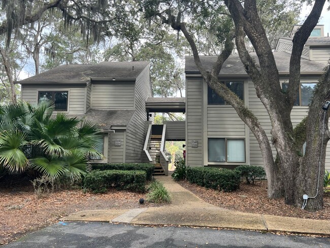 Building Photo - Furished 3BR Condo in Sea Pines