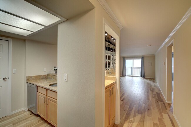 Foto del edificio - 2Bd/1Ba Bellevue Condo