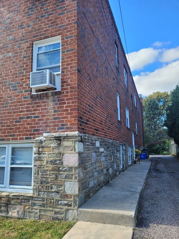 Foto del edificio - 7712 Watson St