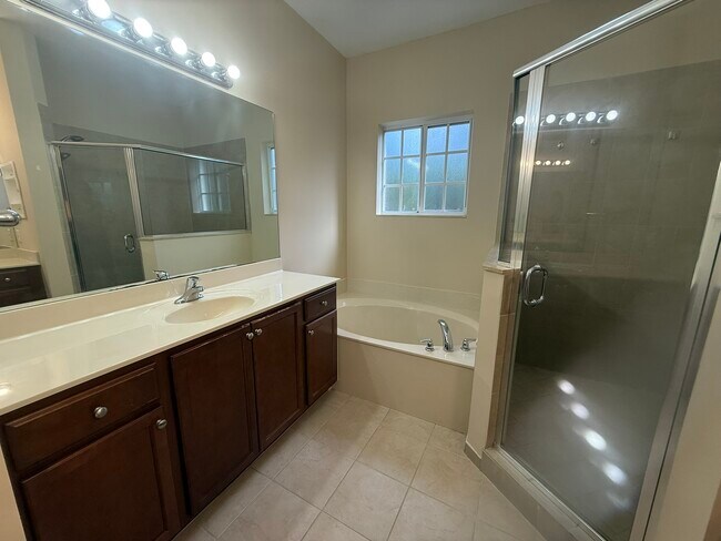 Foto del edificio - 3236 NW 31st Terrace