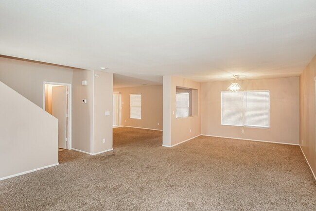 Foto del edificio - 773 Thorton Beach St