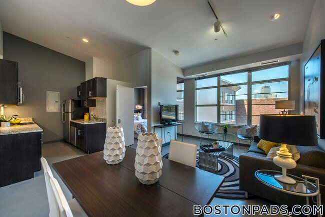 Foto del edificio - 160 E Berkeley St