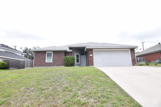Building Photo - 1201 Joe Morse Dr