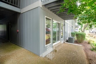 Building Photo - 21 Vaughns Gap Rd