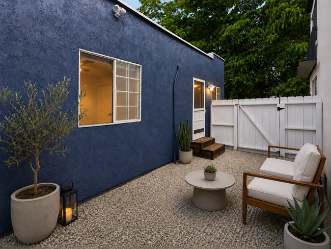 Building Photo - 1210 Manzanita St