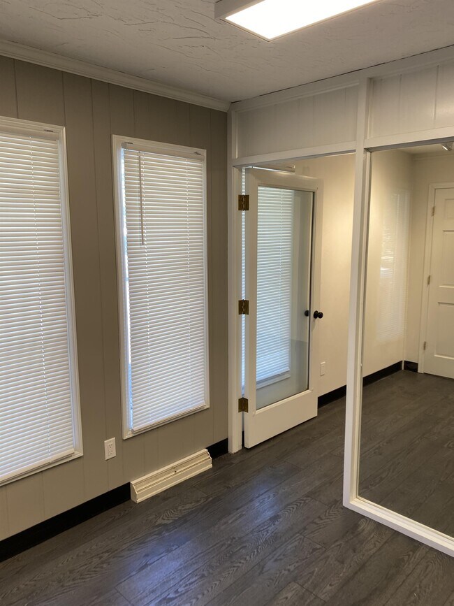 11903 E Welland St Unit B, Indianapolis, IN 46229 Apartment for Rent in Indianapolis, IN